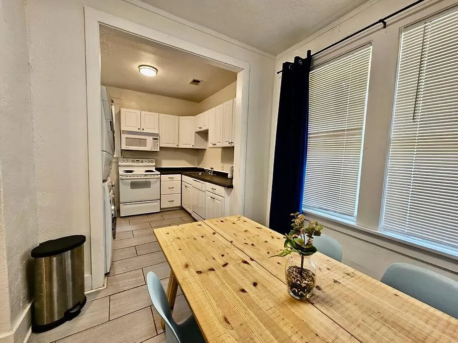 Apartment Cool And Calm Place To Live Memphis United States